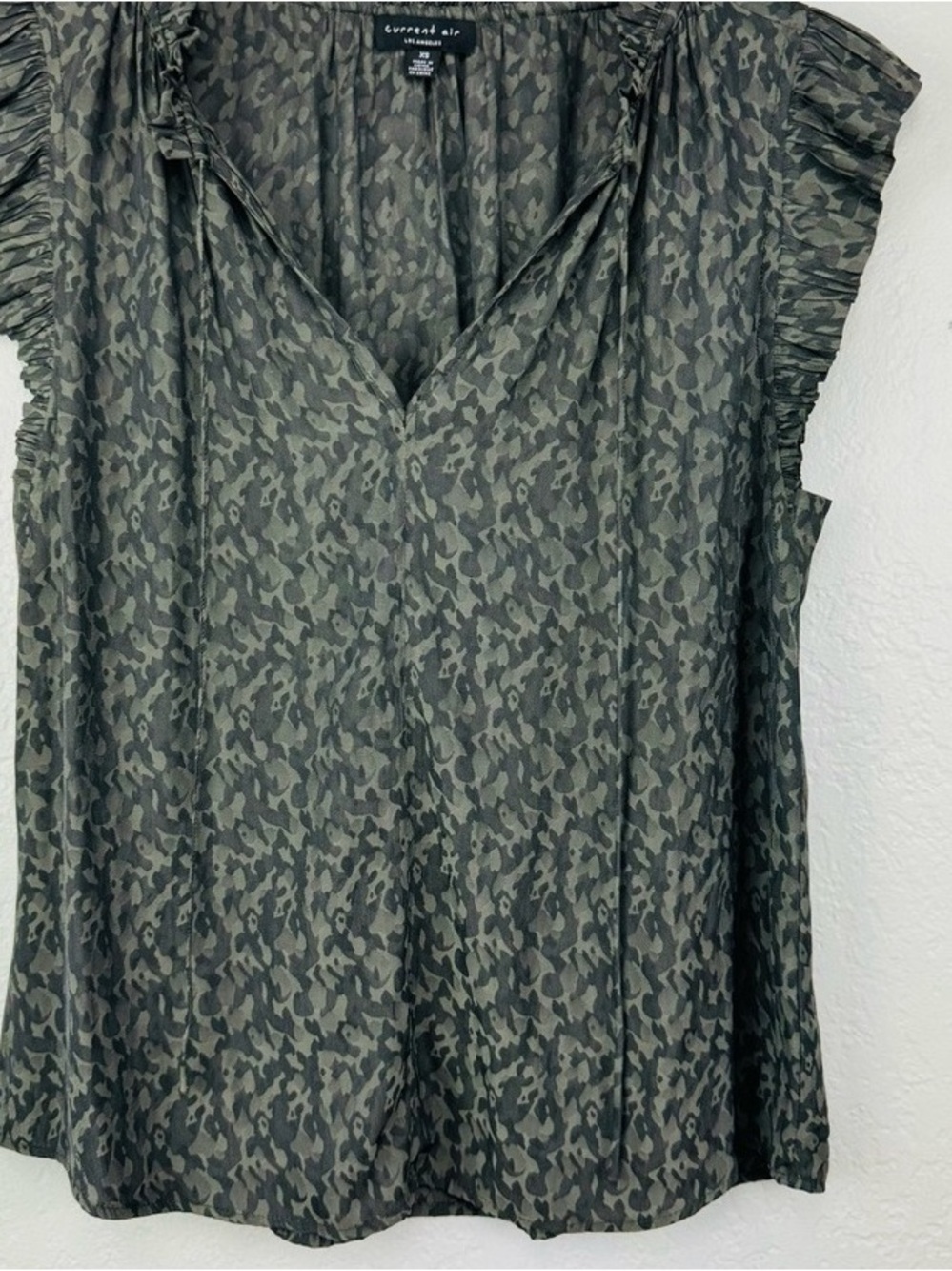 Current Air Olive Camo V-Neck Cap Sleeve Blouse